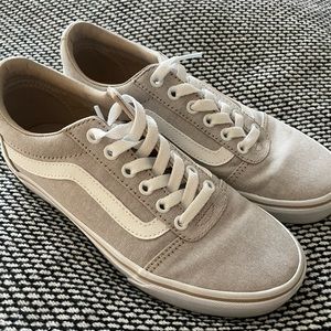 Vans Taupe Sneaker